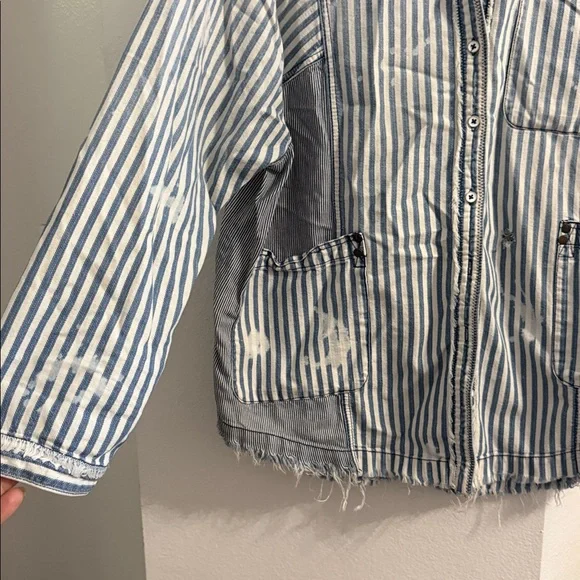 FREE PEOPLE DISTRESSED RAILROAD STIPE BUTTON DOWN - Picture 3 of 6